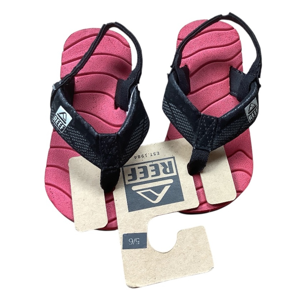 NWT REEF Sandals Red/Black Kids Sandals Size 5/6